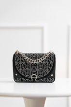 Lade das Bild in den Galerie-Viewer, CRYSTAL BAG