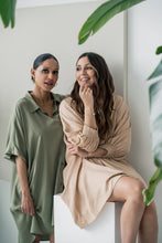 Lade das Bild in den Galerie-Viewer, TUNIKA - BEIGE