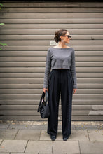 Lade das Bild in den Galerie-Viewer, CROPPED KNIT - GRAU