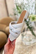 Lade das Bild in den Galerie-Viewer, ELIAH SANDALE - OFF WHITE