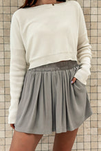 Lade das Bild in den Galerie-Viewer, SKORT - GRAU