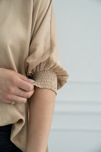 Lade das Bild in den Galerie-Viewer, TUNIKA - BEIGE