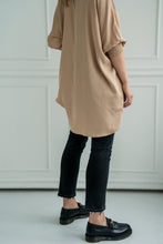 Lade das Bild in den Galerie-Viewer, TUNIKA - BEIGE